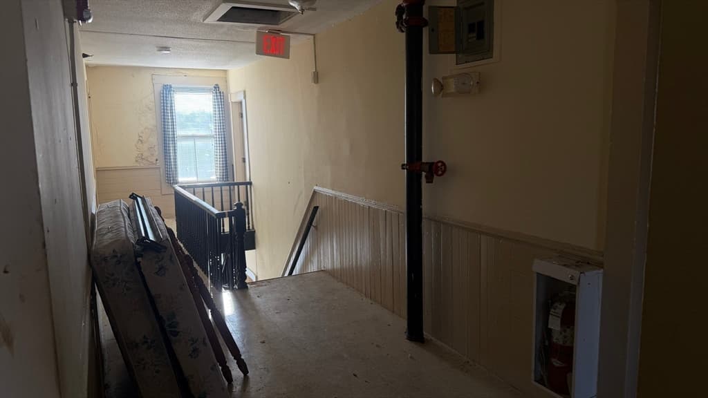 5+ Family - Rooming House at 101-107 Gorham Street, Lowell MA 01852, photo 25 of 42