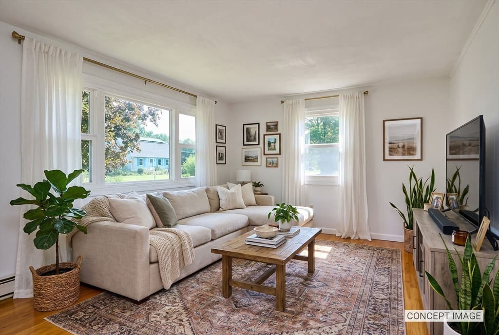 50 Phelps St, Easthampton MA 01027 photo 2