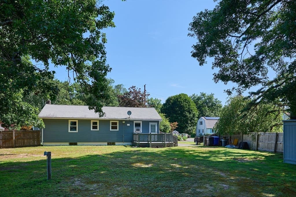 50 Phelps St, Easthampton MA 01027 photo 28