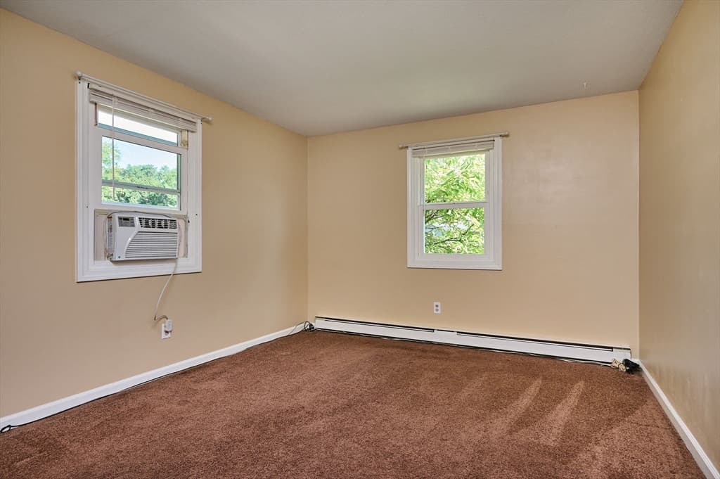 50 Phelps St, Easthampton MA 01027 photo 11