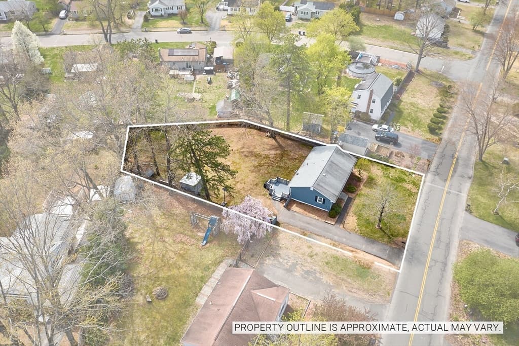 50 Phelps St, Easthampton MA 01027 photo 31