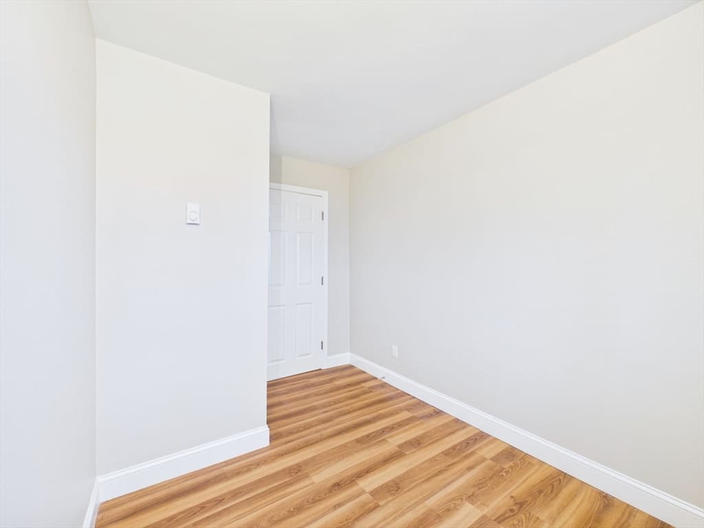 Single Family Residence at 715 Newhall St, Fall River MA 02721, photo 16 of 26