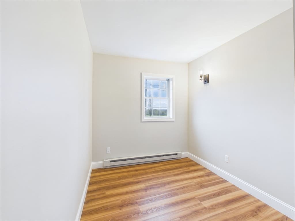 Single Family Residence at 715 Newhall St, Fall River MA 02721, photo 14 of 26