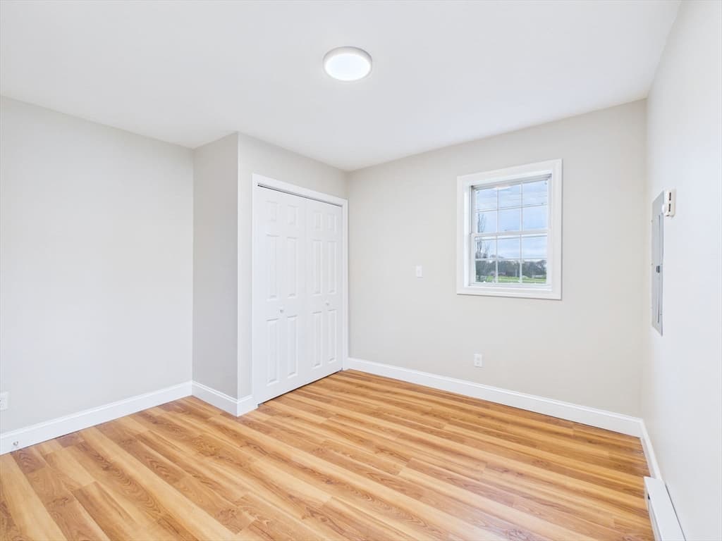 Single Family Residence at 715 Newhall St, Fall River MA 02721, photo 18 of 26