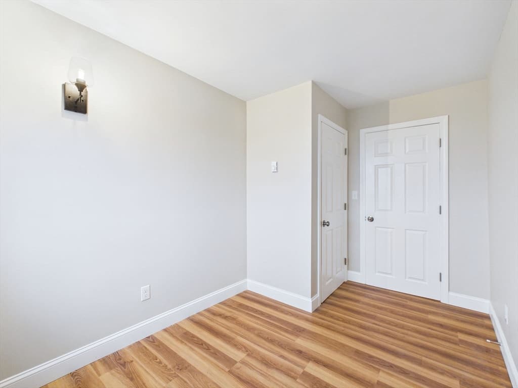 Single Family Residence at 715 Newhall St, Fall River MA 02721, photo 15 of 26