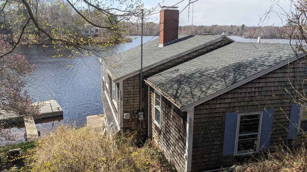 Single Family Residence at 10 Coral Hill Rd, Essex MA 01929, Essex, photo 3 of 31