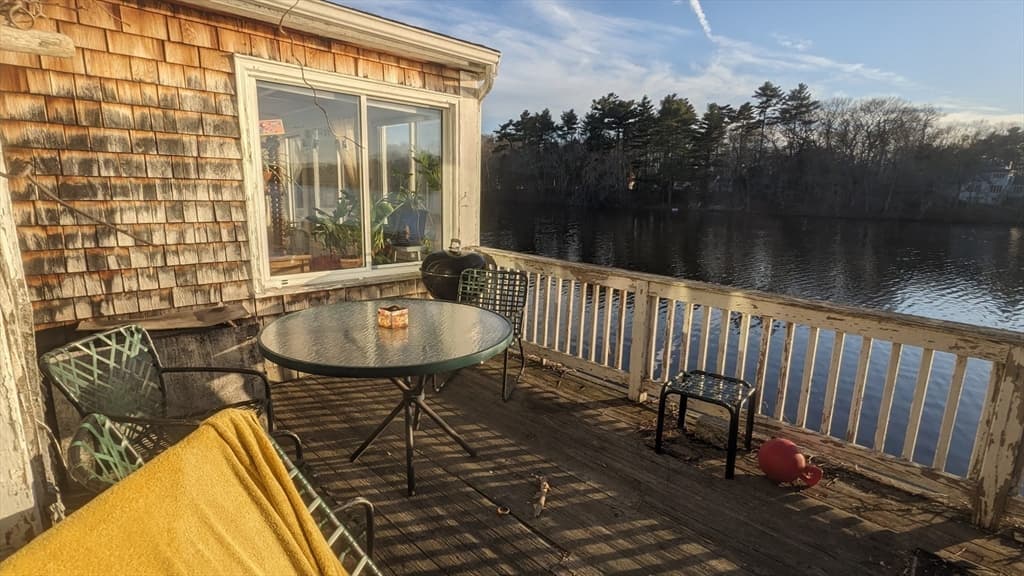 Single Family Residence at 10 Coral Hill Rd, Essex MA 01929, Essex, photo 10 of 31
