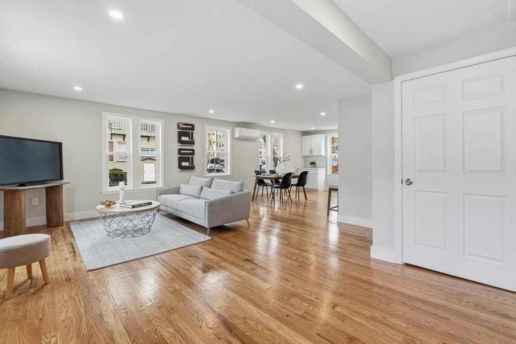 Single Family Residence at 8 Hammatt St # 1, Ipswich MA 01938, Ipswich, photo 12 of 29