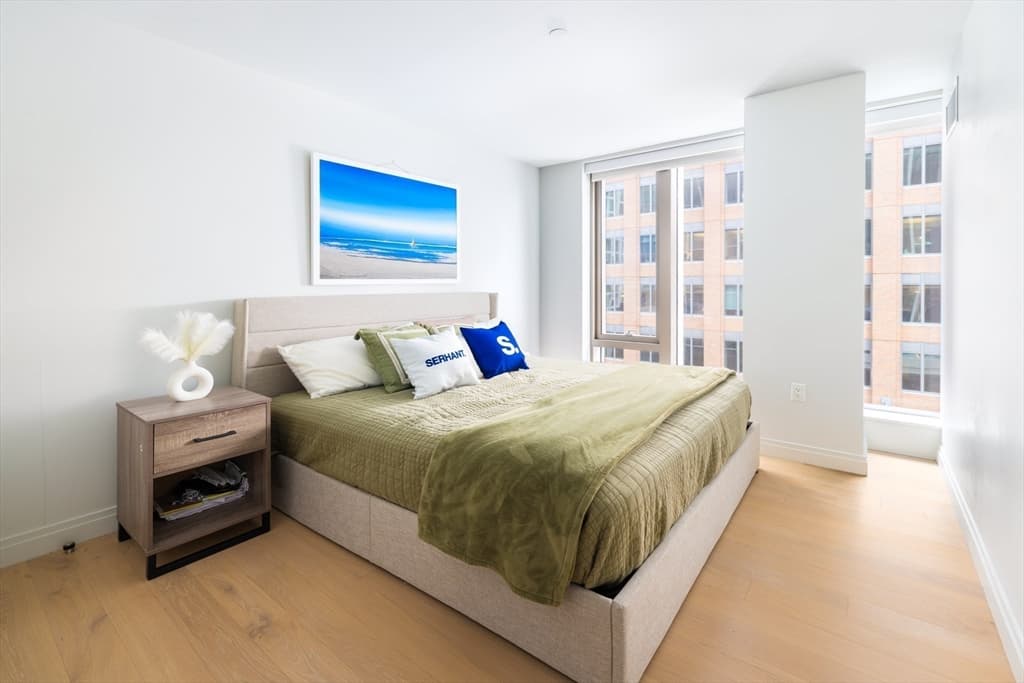 Condominium at 135 Seaport Blvd # 708, Boston MA 02210, photo 2 of 7