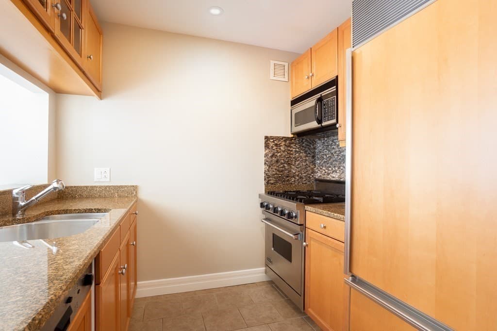Condominium at 1 Avery St # 11C, Boston MA 02111, photo 3 of 15