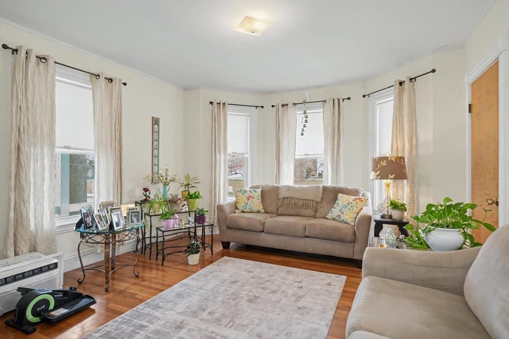 Condominium at 188 Waverley St # 1, Belmont MA 02478, Belmont, photo 3 of 16