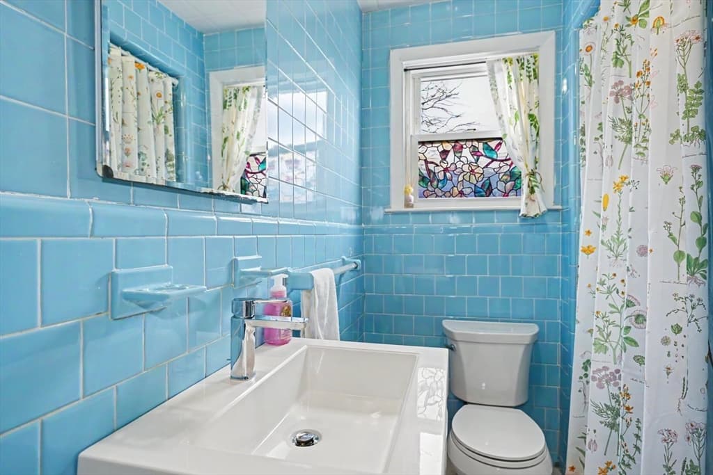 Condominium at 188 Waverley St # 2, Belmont MA 02478, Belmont, photo 9 of 23
