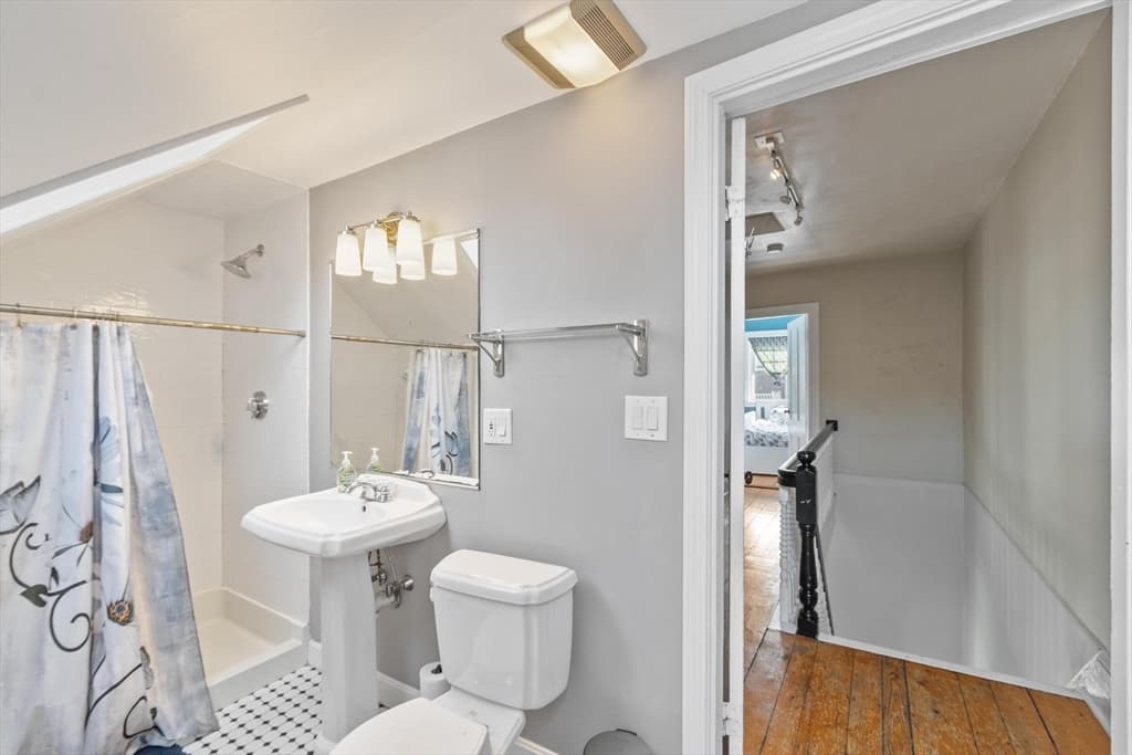 Condominium at 9-11 Pond St # 2, Boston MA 02130, photo 18 of 23