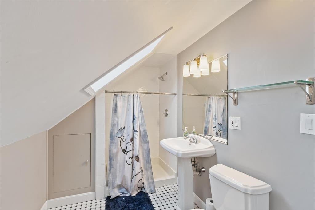 Condominium at 9-11 Pond St # 2, Boston MA 02130, photo 19 of 23
