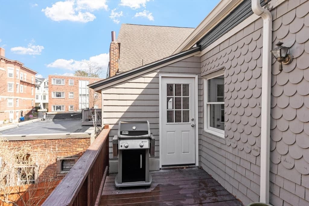 Condominium at 9-11 Pond St # 2, Boston MA 02130, photo 21 of 23