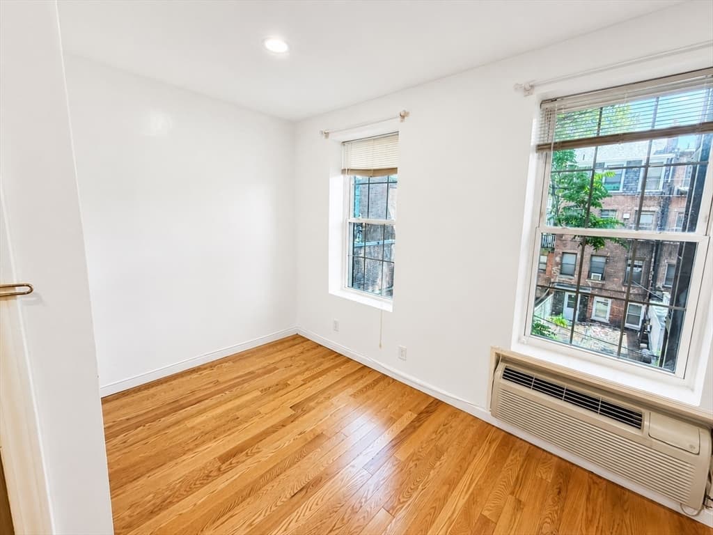 Condominium at 74 Tyler St # C, Boston MA 02111, photo 10 of 32