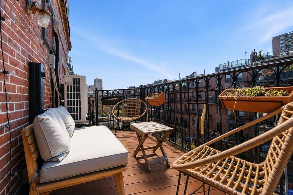 Condominium at 32 Union Park # 3, Boston MA 02118, photo 24 of 31
