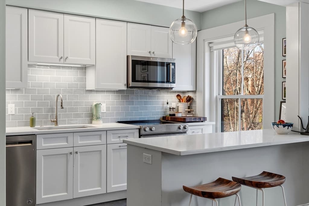 Condominium at 32 Union Park # 3, Boston MA 02118, photo 14 of 31