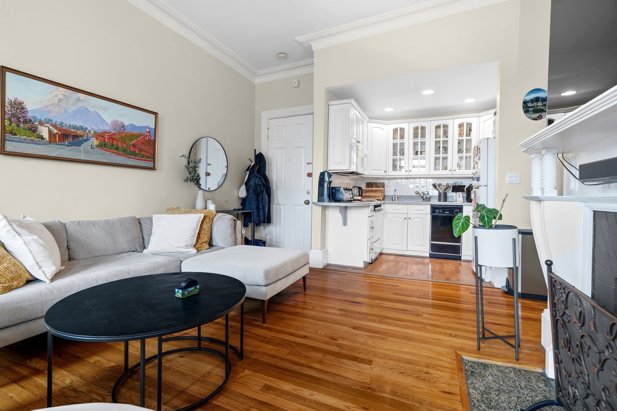 Condominium at 271 Dartmouth St # 5H, Boston MA 02116, photo 4 of 19