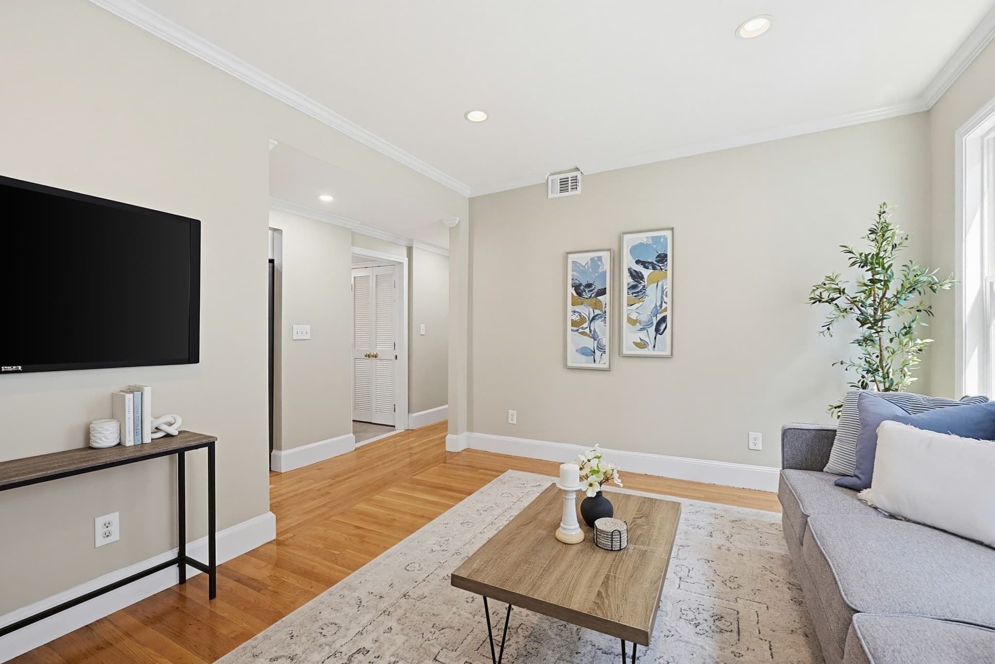 Condominium at 574 Washington Street # 2, Boston MA 02135, photo 4 of 22