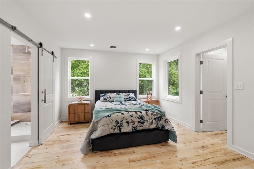 Single Family Residence at 174 Gilbert St, Mansfield MA 02048, photo 10 of 40
