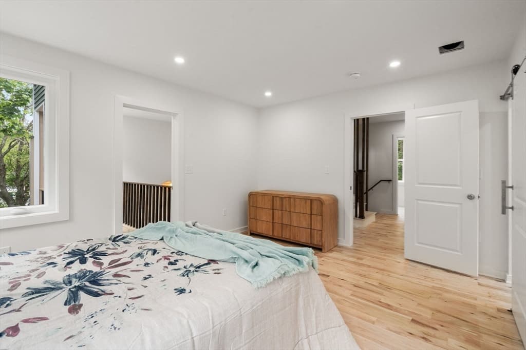 Single Family Residence at 174 Gilbert St, Mansfield MA 02048, photo 15 of 40