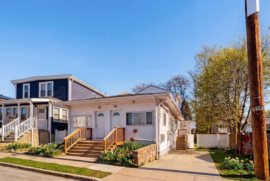 4 Family at 132 Dolphin Ave, Revere MA 02151, Revere, photo 15 of 15