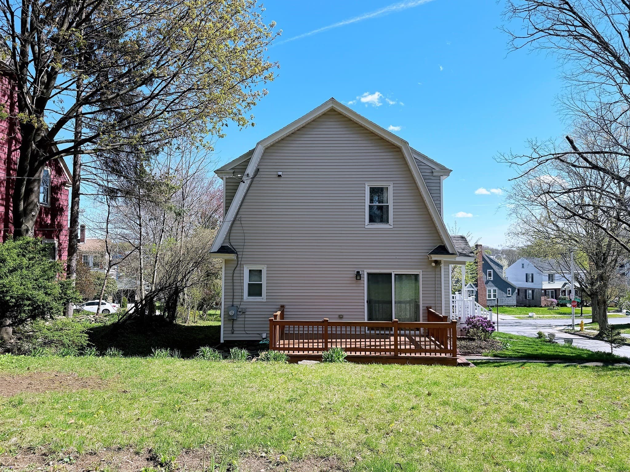 Single Family Residence at 4 Longfellow Rd, Worcester MA 01602, photo 31 of 36