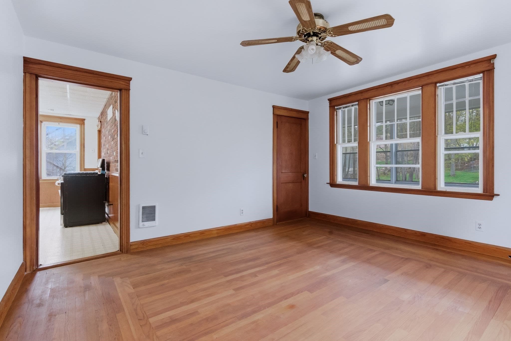 Multi Family at 7 Third Avenue, Dudley MA 01571, Dudley, photo 22 of 42