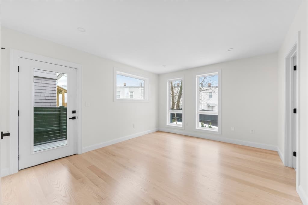 Condominium at 595 Broadway # 303, Somerville MA 02145, photo 10 of 12