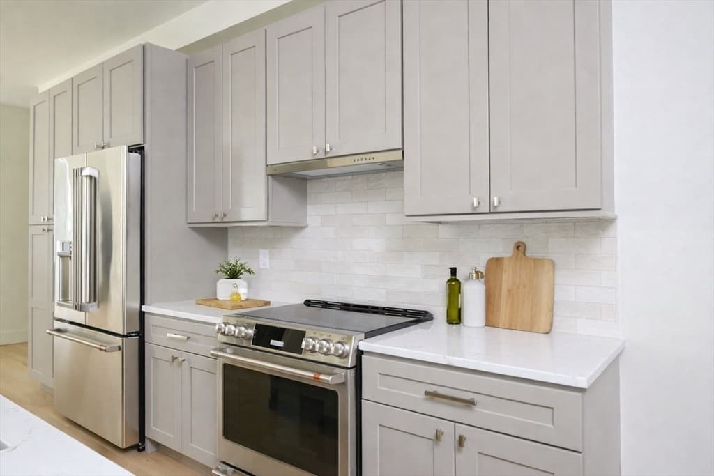 Condominium at 21 Tanglewood Road # 3, Boston MA 02124, photo 2 of 22