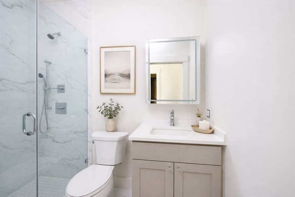 Condominium at 21 Tanglewood Road # 3, Boston MA 02124, photo 13 of 22