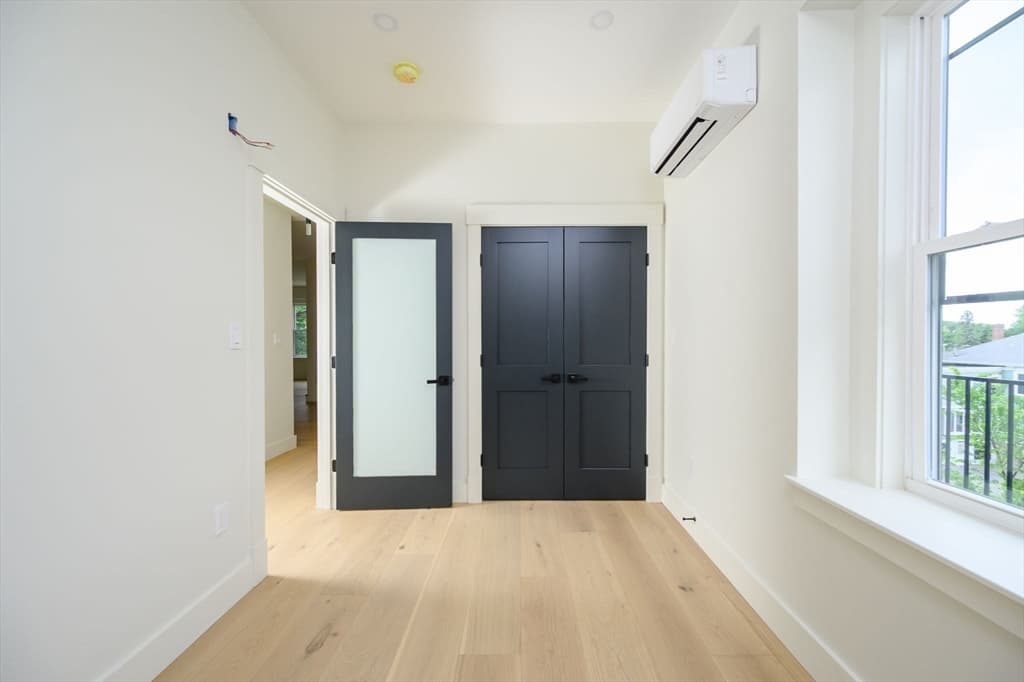 Condominium at 21 Tanglewood Road # 3, Boston MA 02124, photo 17 of 22
