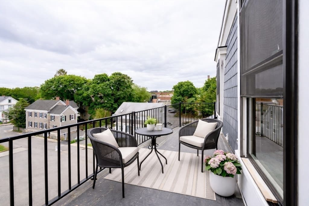 Condominium at 21 Tanglewood Road # 3, Boston MA 02124, photo 14 of 22