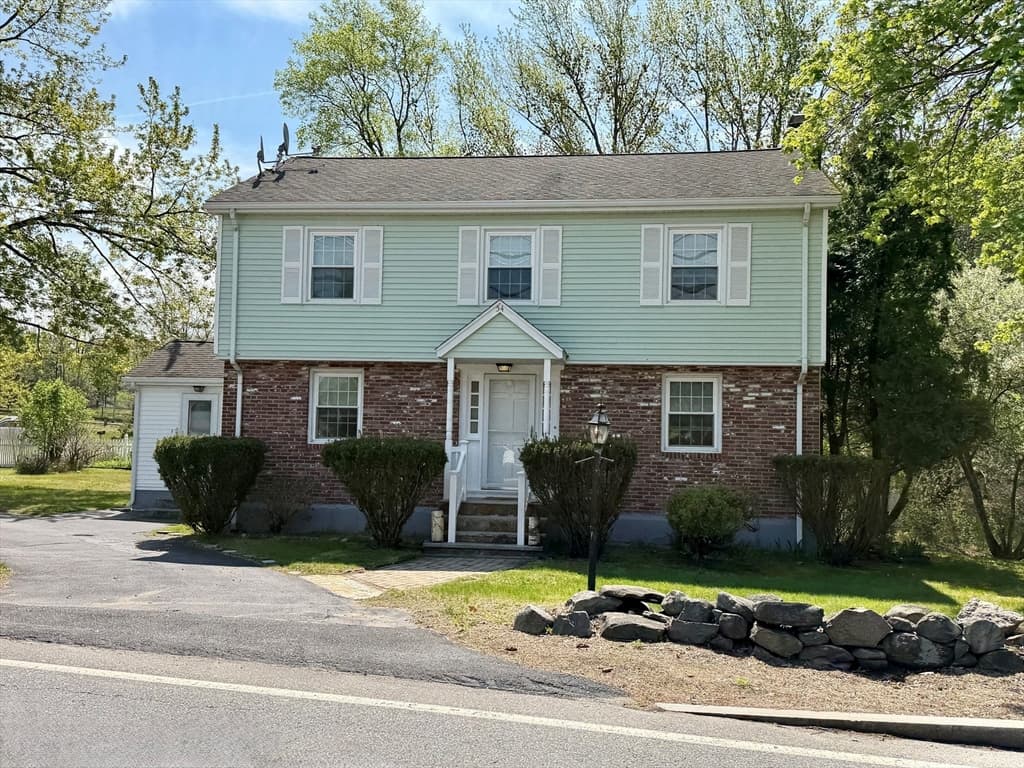 54 River St, Billerica MA 01821