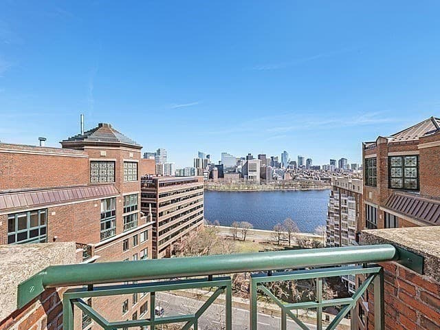 Condominium at 10 Rogers Street # 428, Cambridge MA 02142, Cambridge, photo 17 of 29