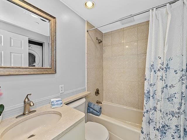 Condominium at 10 Rogers Street # 428, Cambridge MA 02142, Cambridge, photo 9 of 29