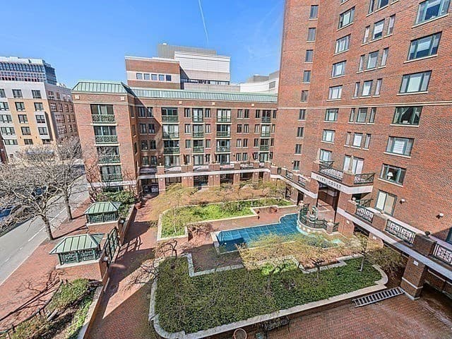 Condominium at 10 Rogers Street # 428, Cambridge MA 02142, Cambridge, photo 11 of 29