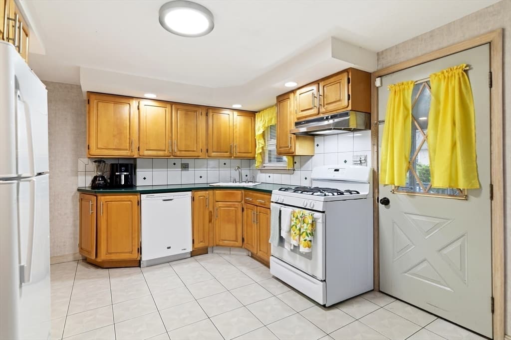 2 Family - 2 Units Side by Side at 19 Clark St, Randolph MA 02368, Randolph, photo 11 of 30