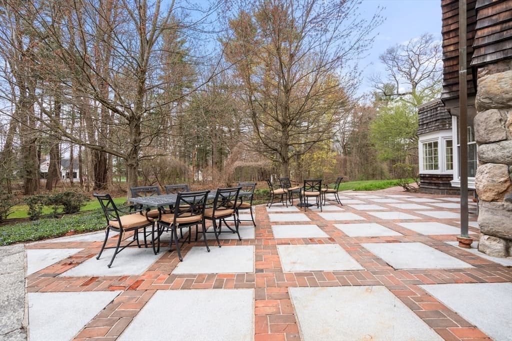 650 Canton Ave, Milton MA 02186 photo 37