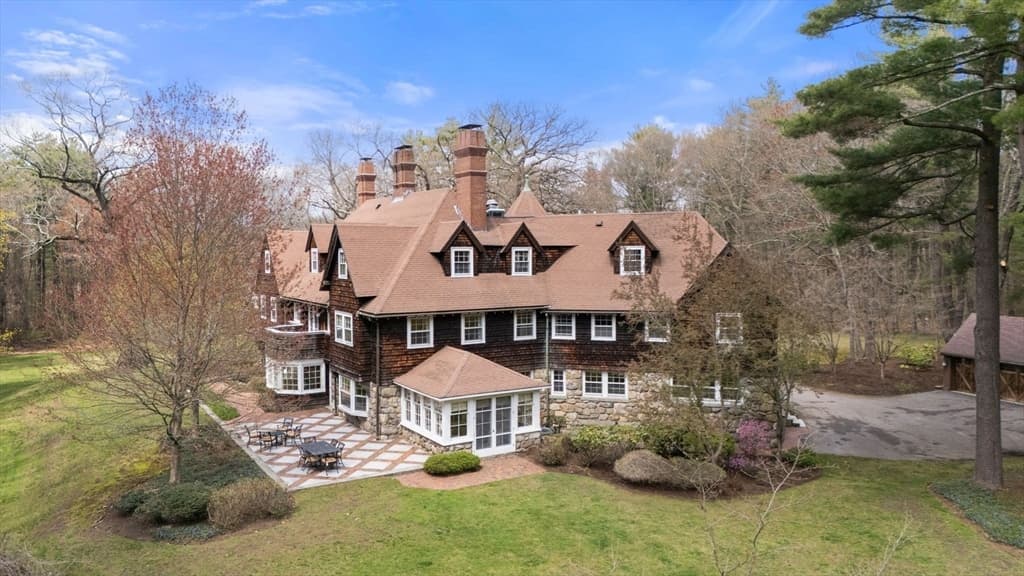 650 Canton Ave, Milton MA 02186 photo 35