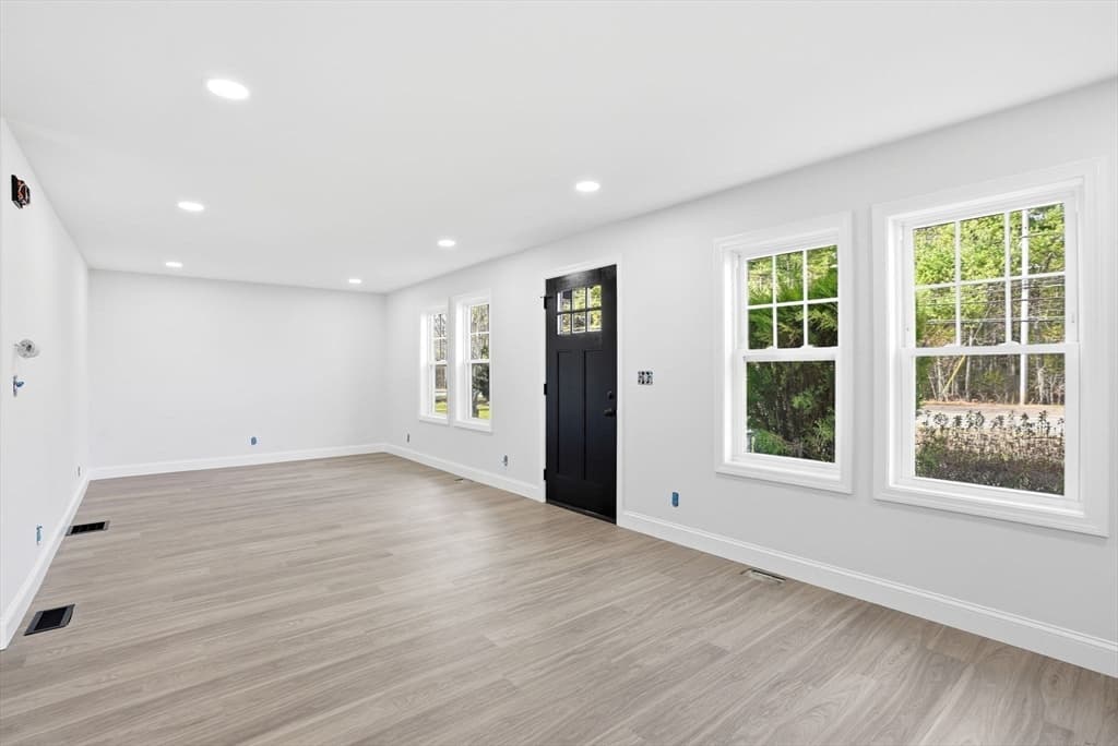 Commercial Sale at 357 Wareham St, Middleboro MA 02346, photo 11 of 42