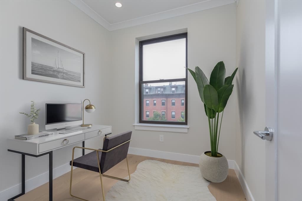 Condominium at 577 Massachusetts Ave PH, Boston MA 02118, photo 12 of 15