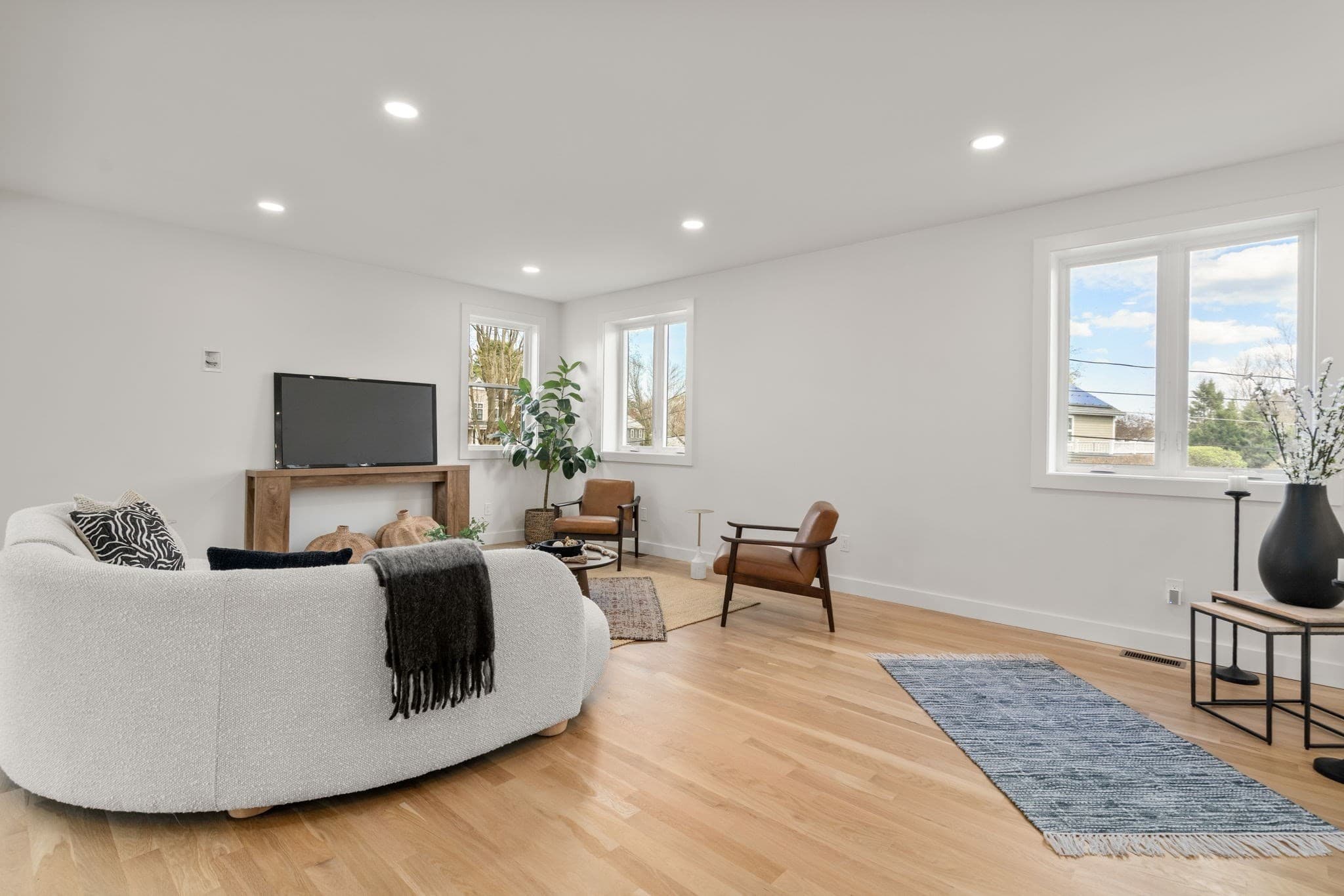 Single Family Residence at 100 Woodbine Circle, Needham MA 02494, photo 3 of 40