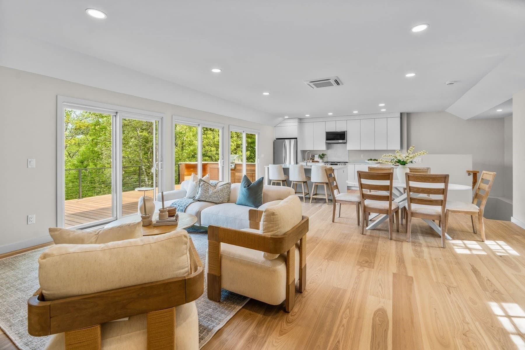 Single Family Residence at 162 Main St, Barnstable MA 02655, photo 10 of 42
