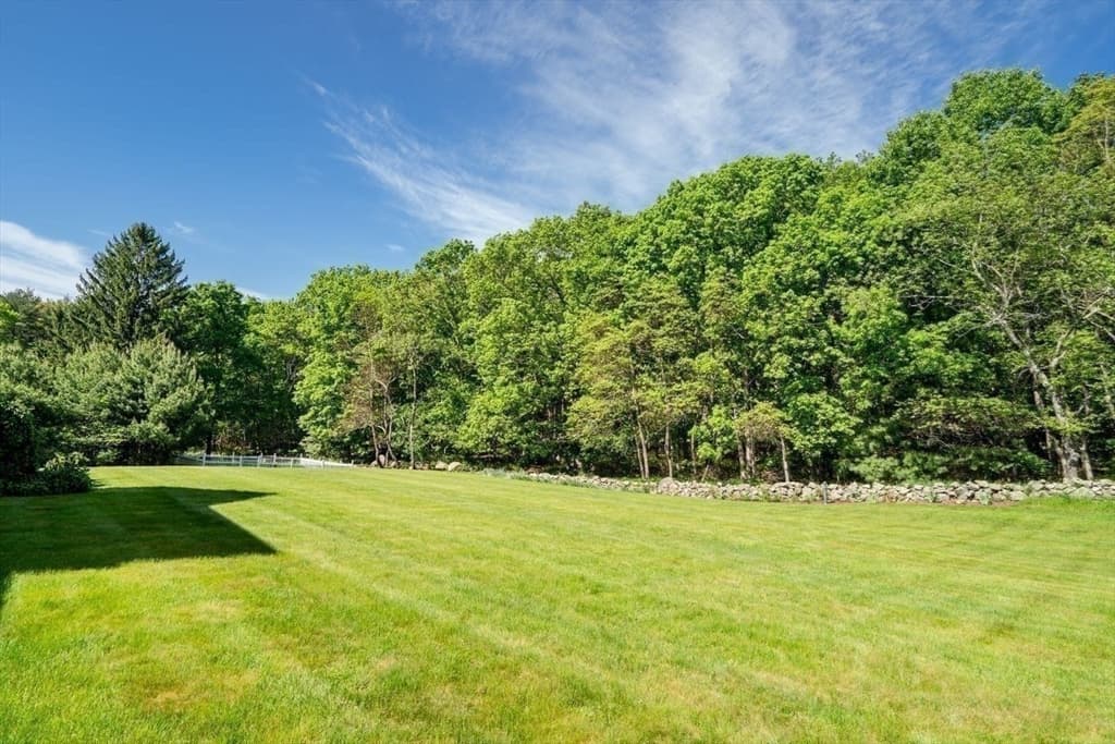 Single Family Residence at 2 Stonegate Ln, Dover MA 02030, Dover, photo 3 of 35