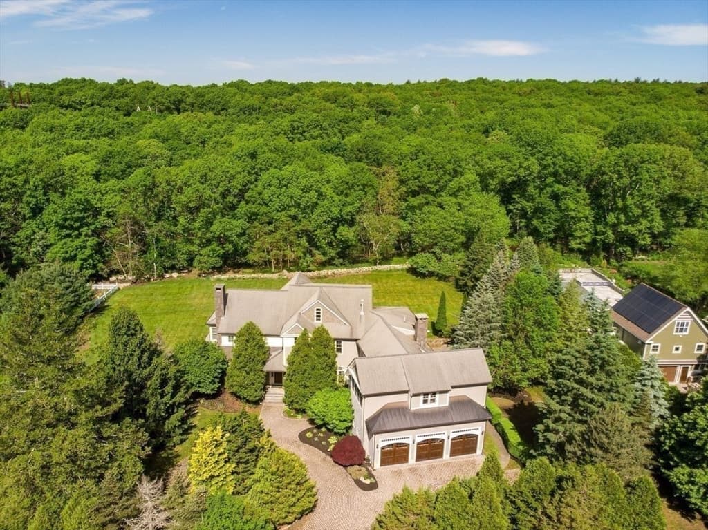 Single Family Residence at 2 Stonegate Ln, Dover MA 02030, Dover, photo 32 of 35
