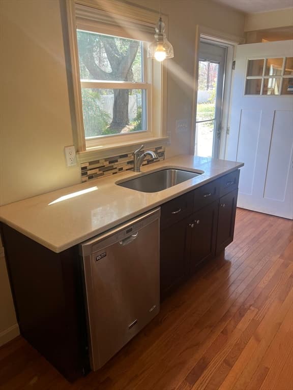 133 Pond St, Sharon MA 02067 photo 4