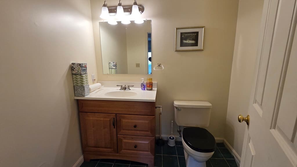 Condominium at 204 Treasure Island Rd # 204, Webster MA 01570, photo 22 of 25