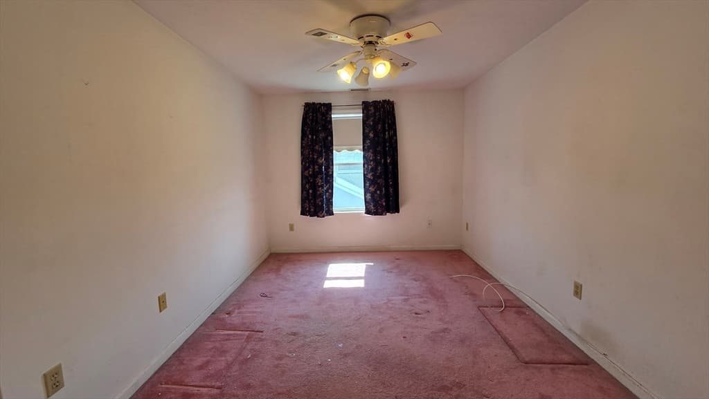 Condominium at 204 Treasure Island Rd # 204, Webster MA 01570, photo 14 of 25